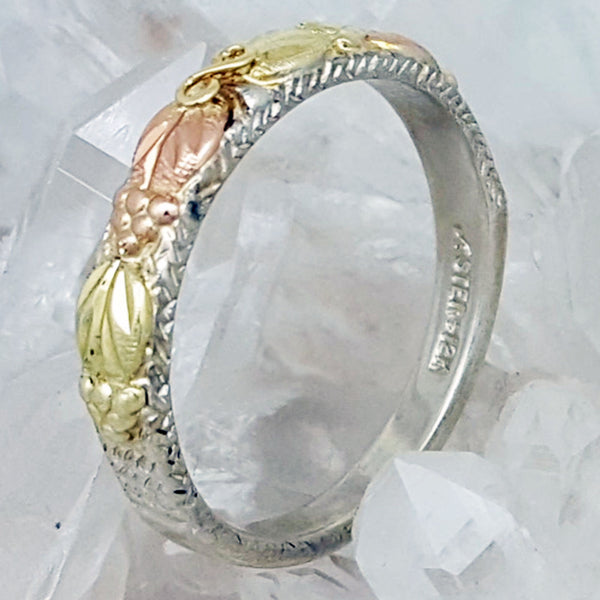 Black hills shop gold pinky ring