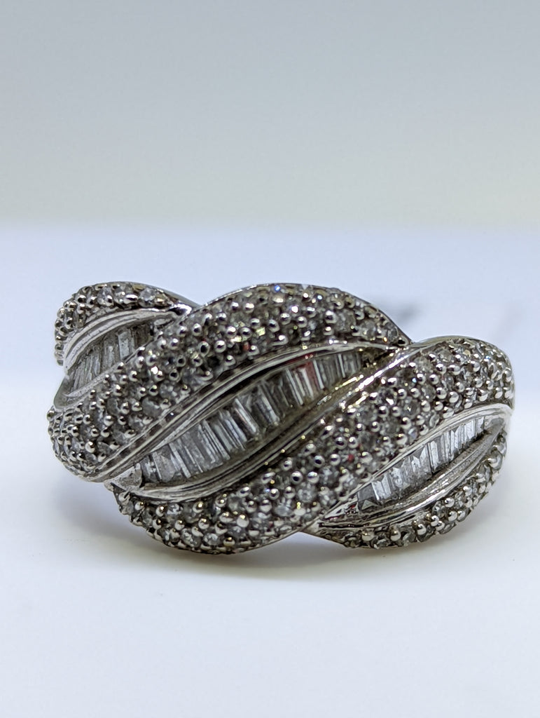 Vintage 14K White Gold Diamond Ring