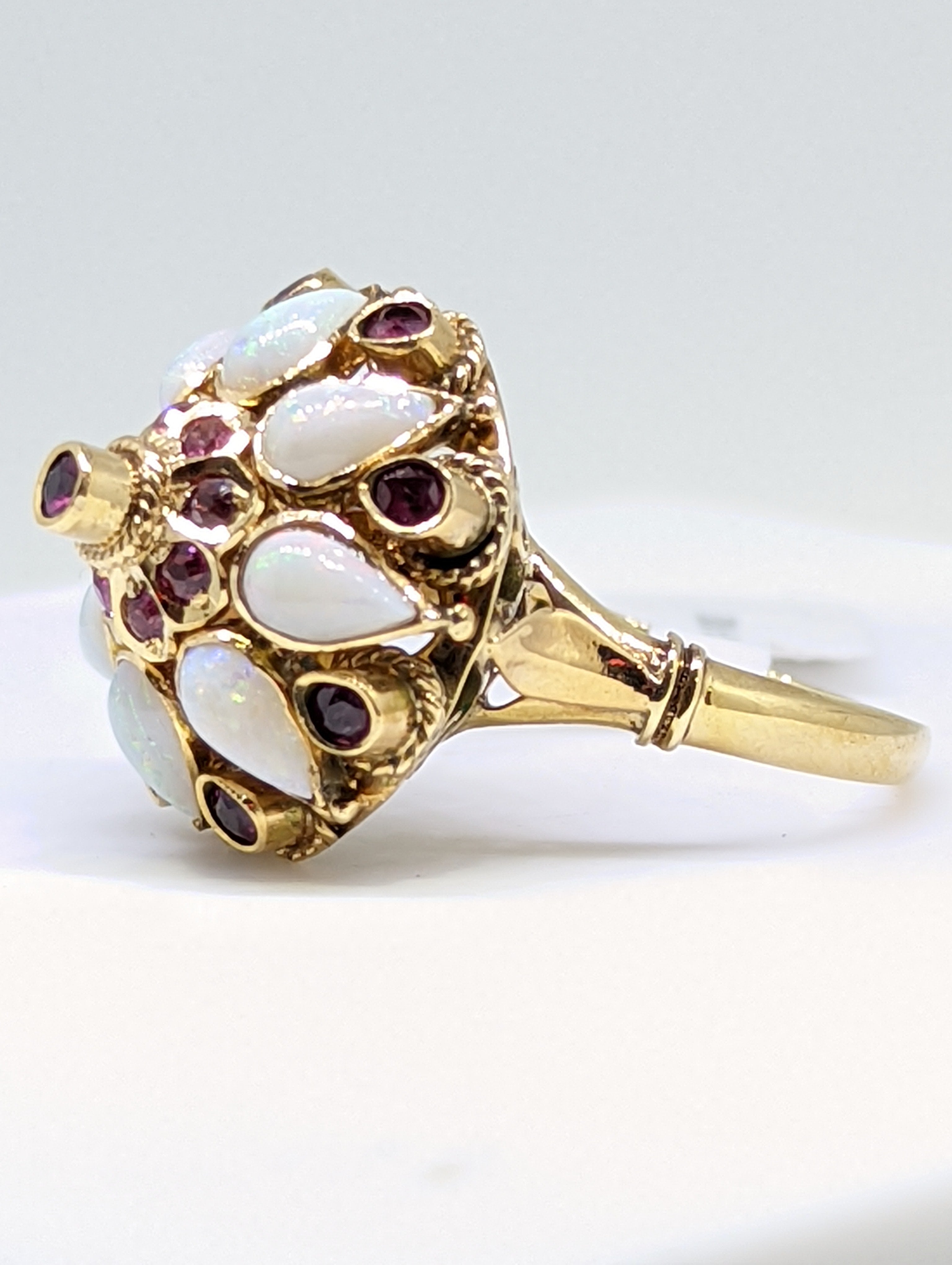 Vintage 14K Gold Garnet And Opal Ring - Thegoldsmith