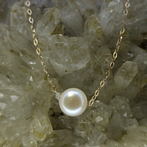 14K Yellow Gold 6mm Pearl Necklace