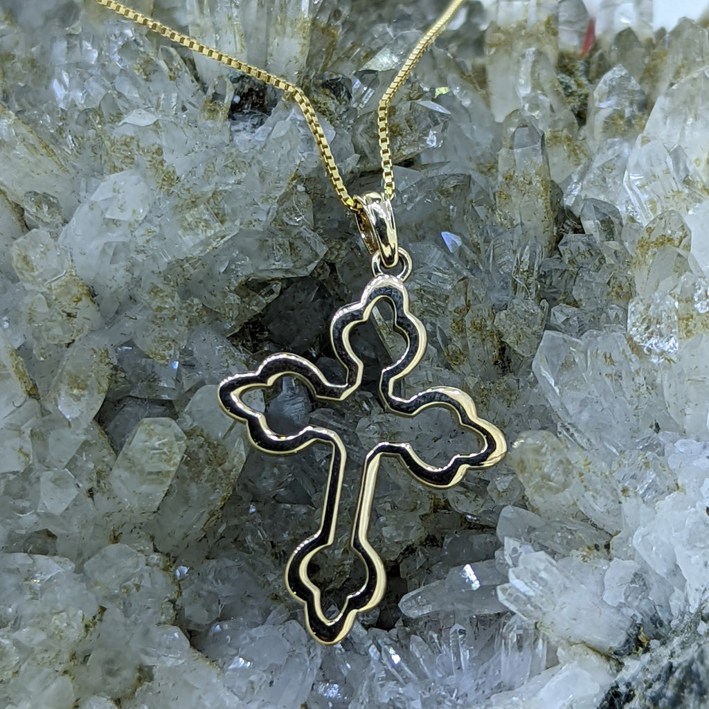 18' 14K Yellow Gold Cross Outline Necklace