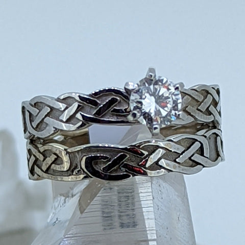 14K White Gold Diamond Irish Band Wedding Set