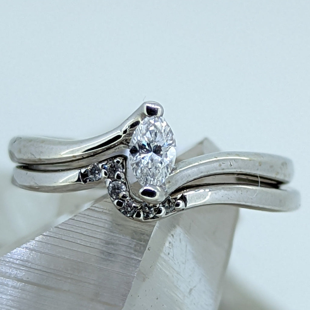 14K White Gold Diamond Wedding Set (.21CT Center Stone)