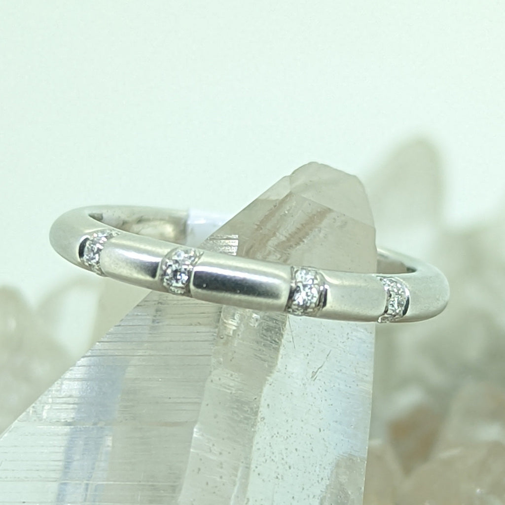 14K White Gold Wedding Band