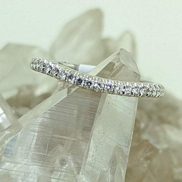 14K White Gold Diamond Wedding Band