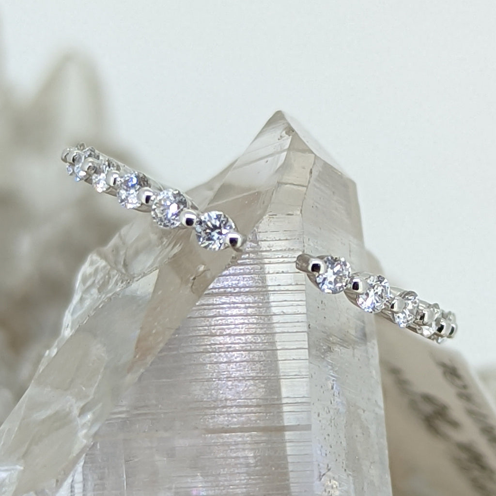 14K White Gold Diamond Gap Ring