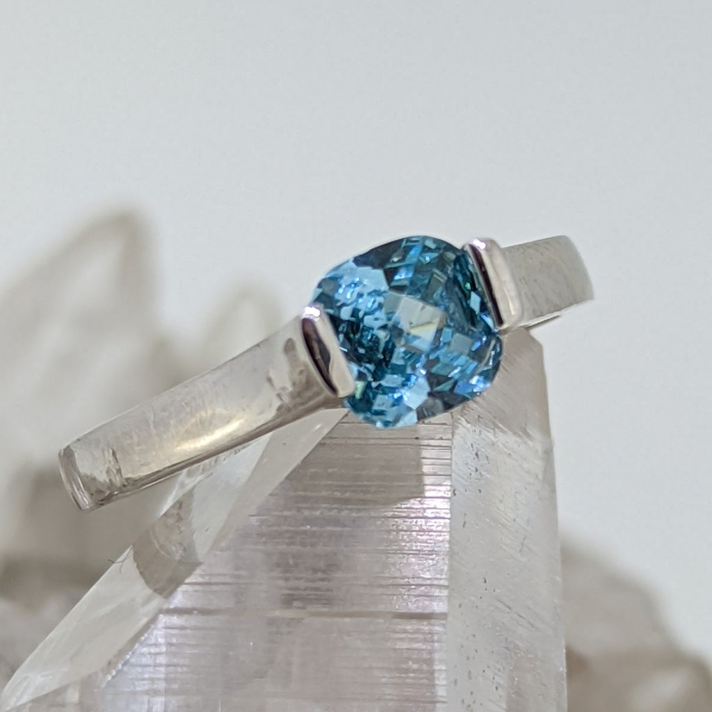March Birthstone Ring (Aquamarine)