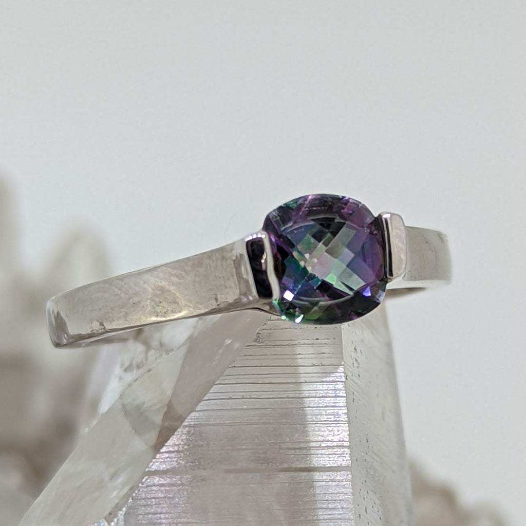 June Birthstone Ring (Alexandrite)
