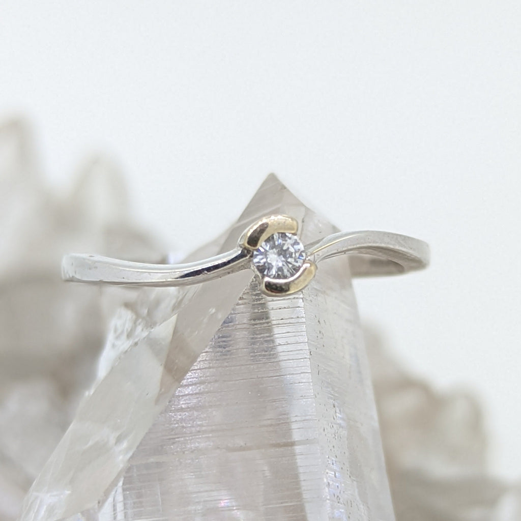 14K White Gold Diamond Ring