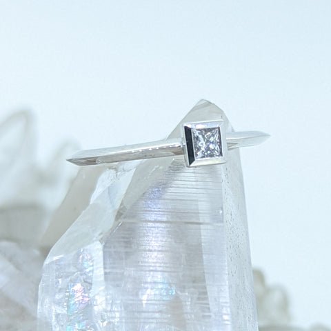 14K White Gold Diamond Ring